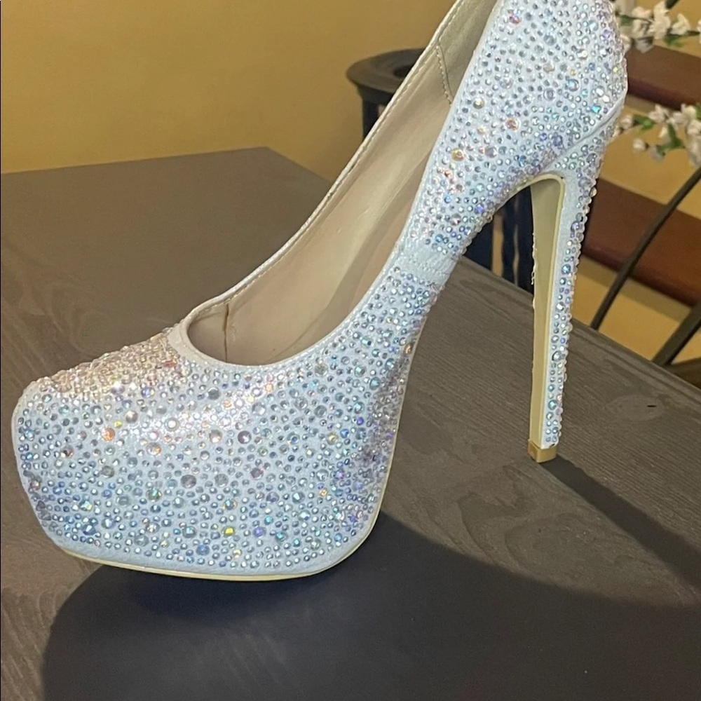 Women’s shoes